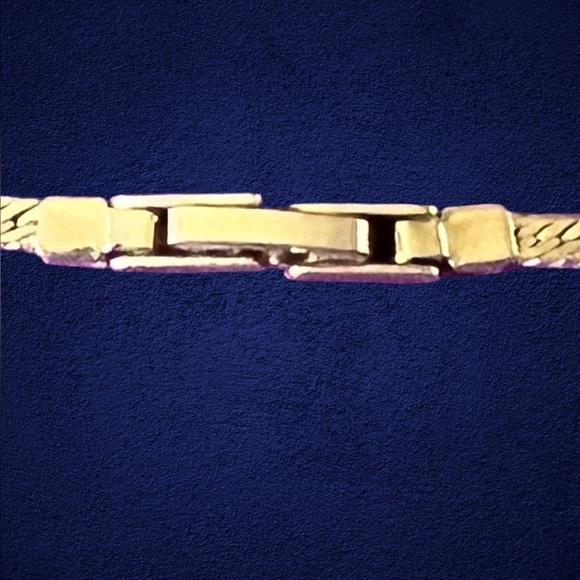 Vintage Gold Tone and Purple Rhinestone Gemstone V Herringbone Chain Necklace - Picture 5 of 5